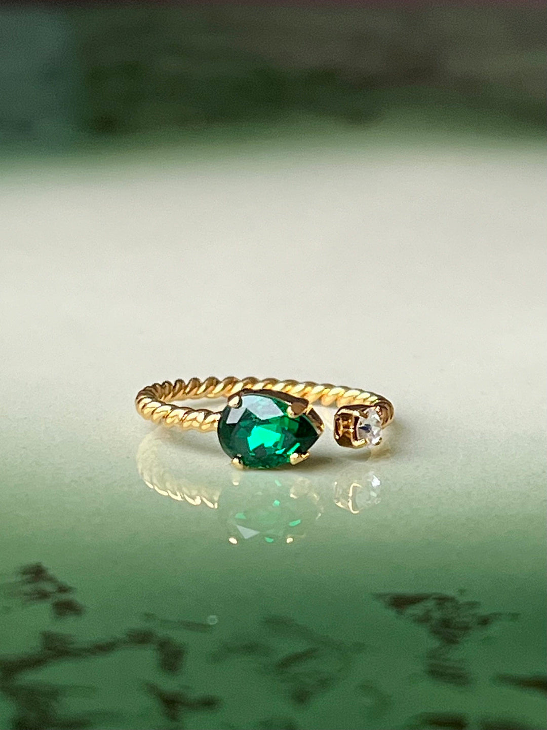 Caroline Svedbom ringer Nani ring - majestic green