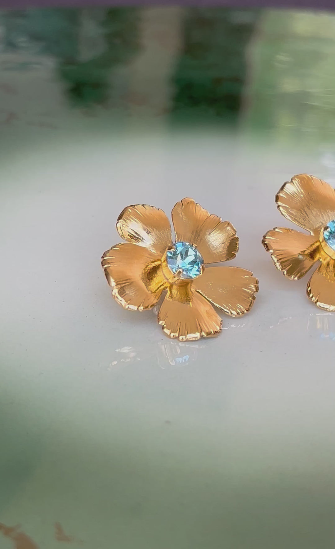 Anemone earrings - aquamarine